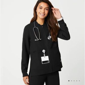 Women's Black Bellery.
Scrub Jacket - M / Black